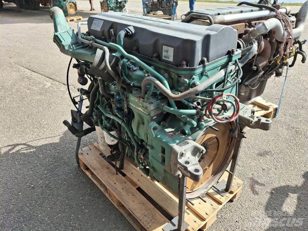 Volvo D11C330 Двигатели
