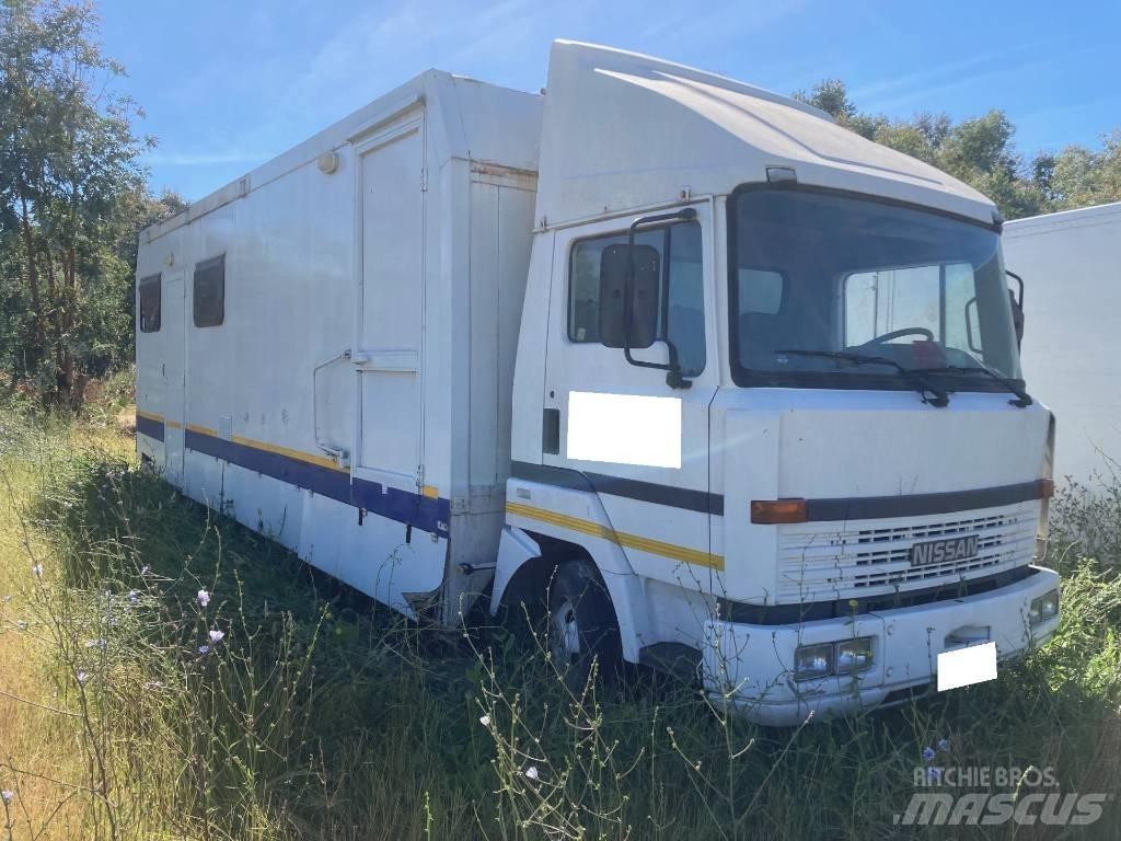 Nissan CAMPER L70 Автодома и жилые автоприцепы