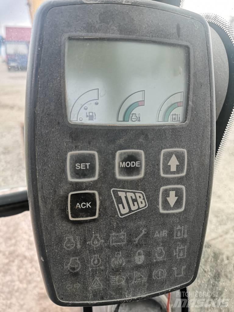 JCB JS 220 Гусеничные экскаваторы