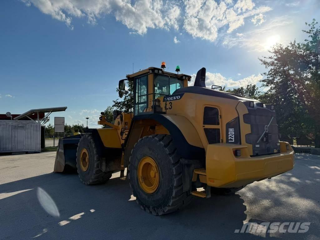 Volvo L 220 H Фронтальные погрузчики