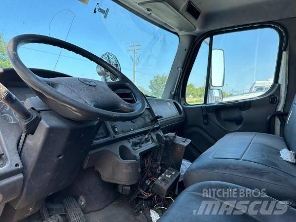 Freightliner M2 Мусоровозы