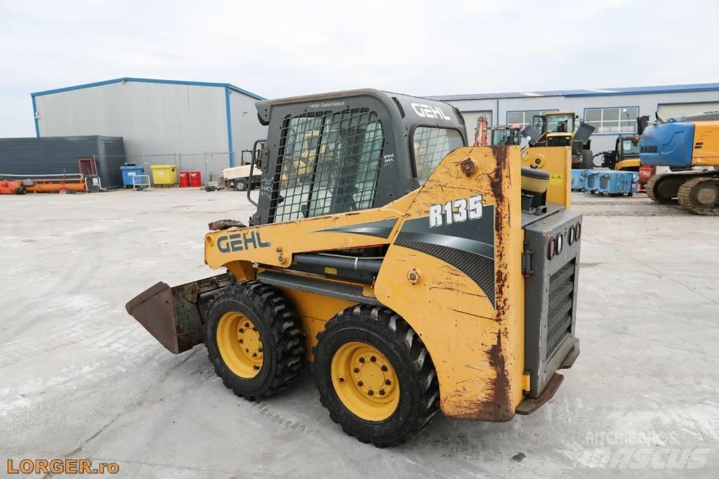 Gehl R 135 Мини-погрузчики
