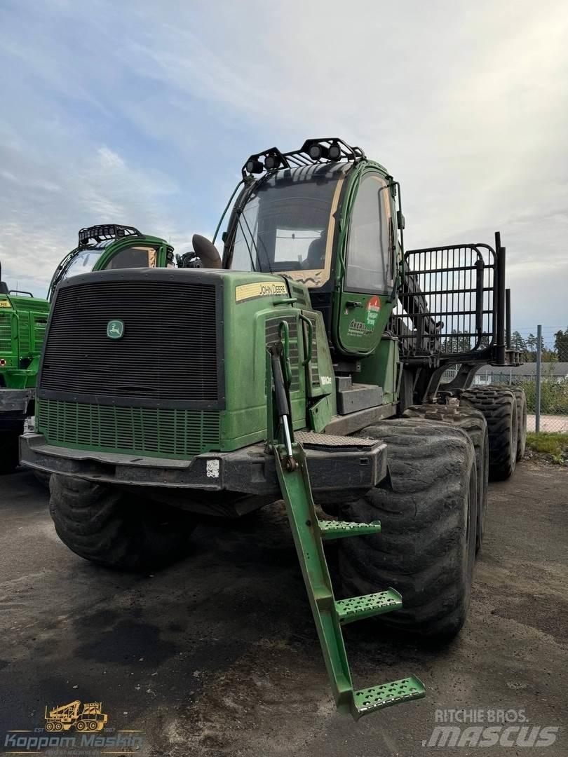 John Deere 1910E Форвардеры