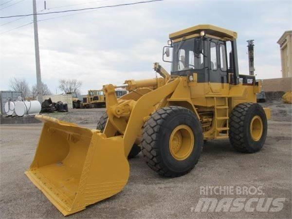 CAT 936 F Фронтальные погрузчики