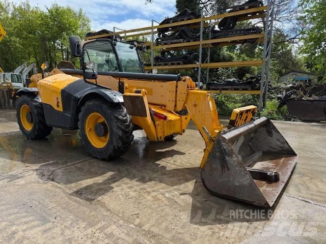 JCB 540-140 Телескопические погрузчики
