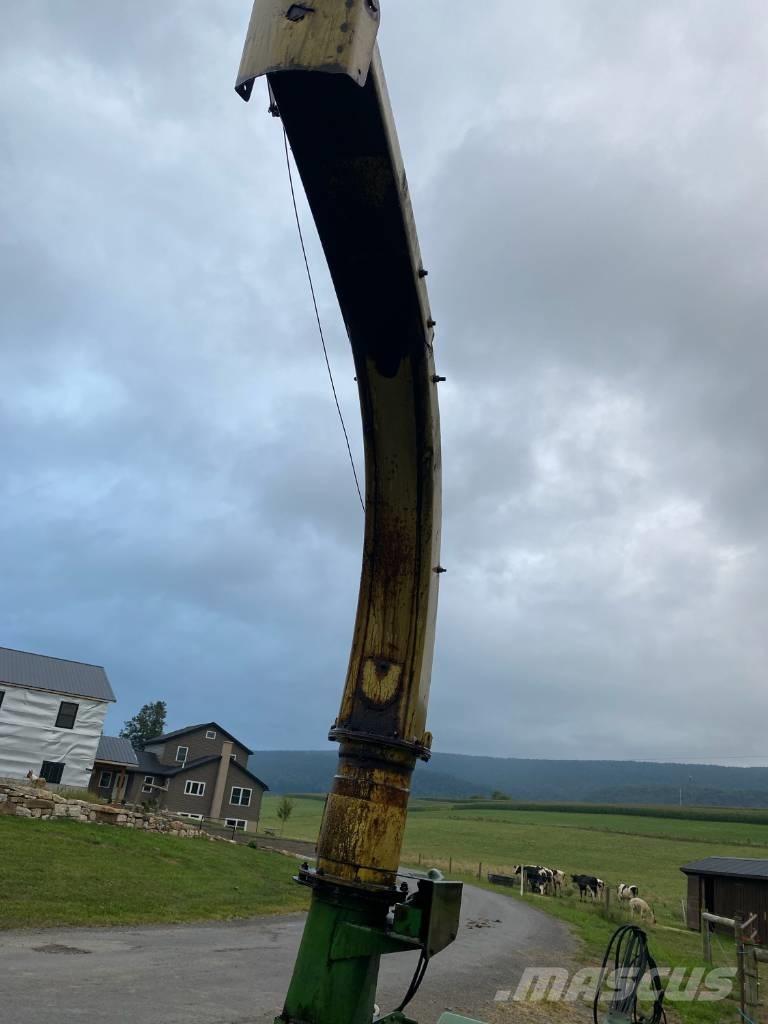 John Deere 3940 Прицепные кормоуборочные комбайны