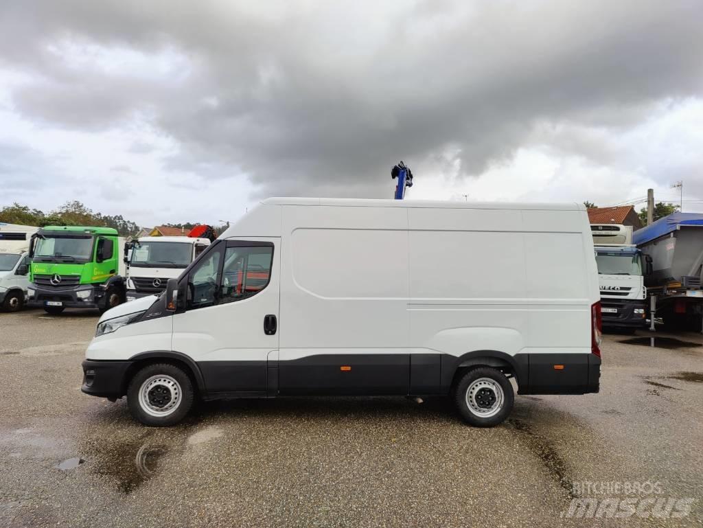 Iveco Daily 35 S 16 Изотермический фургон