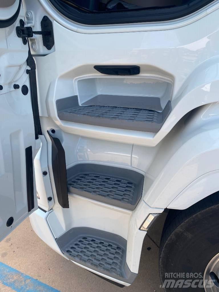 DAF XG 530 FTS Седельные тягачи