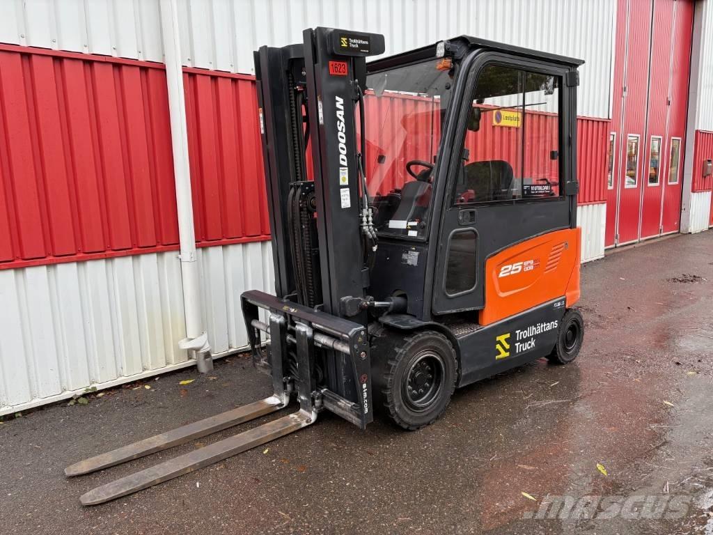Doosan B 25 X-7 Электропогрузчики