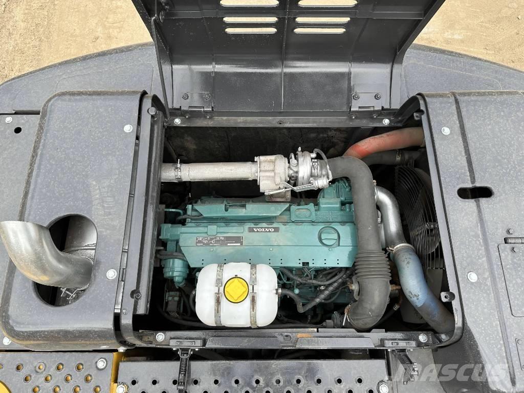 Volvo EC210D Гусеничные экскаваторы