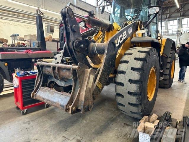 JCB 427 ZX T4 Экскаваторы-погрузчики