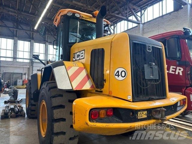 JCB 427 ZX T4 Экскаваторы-погрузчики