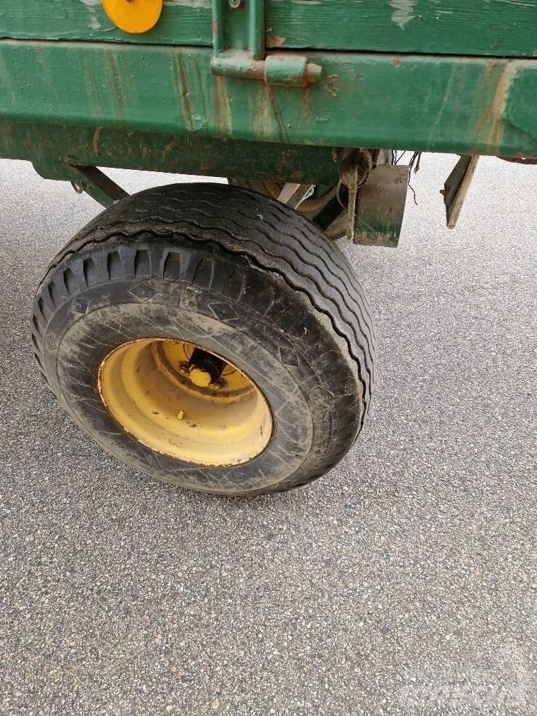 Spannmålvagn 8ton Прицепы перегрузчики зерна