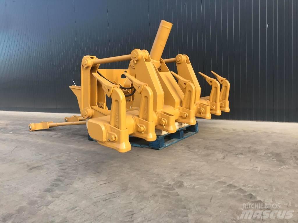 CAT 14G Навесные рыхлители
