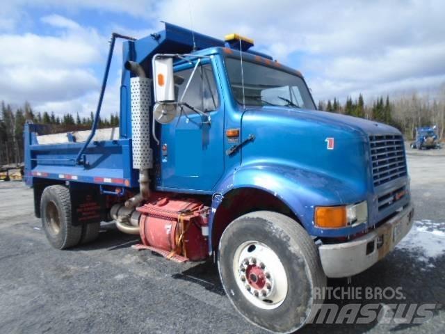 International 8100 Грузовики-Самосвалы