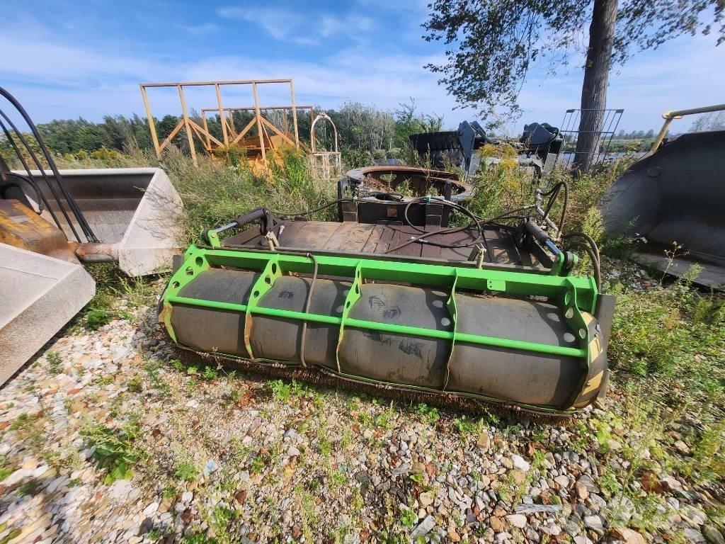 PMC SWB2500 Вакуумные уборочные машины