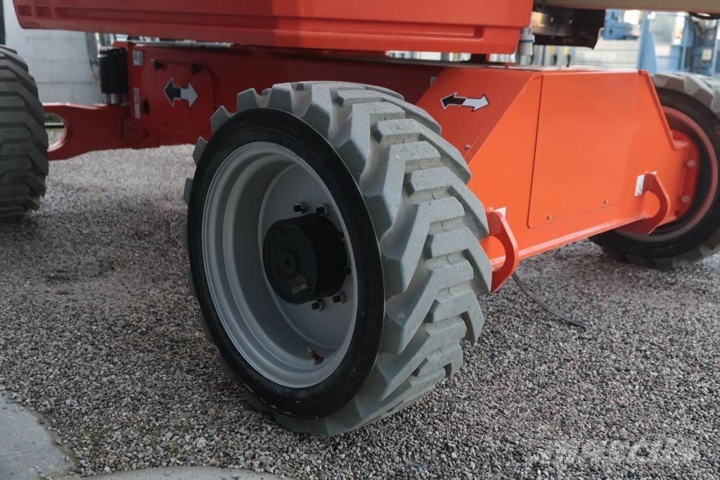 JLG EC520AJ Коленчатые подъемники