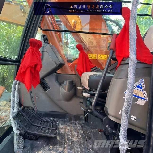 Hitachi ZX 135 Гусеничные экскаваторы