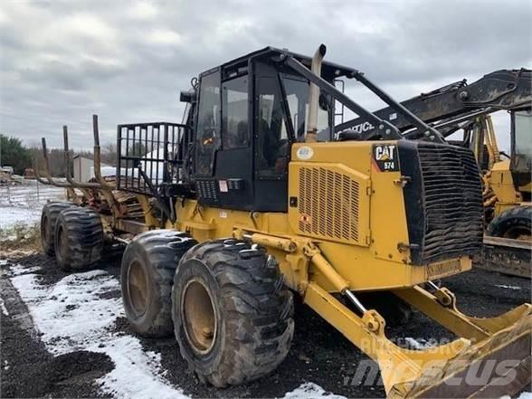 CAT 574 Форвардеры