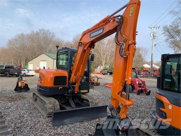 Doosan DX62R-3 Гусеничные экскаваторы