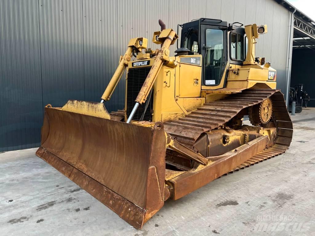 CAT D6T LGP Гусеничные бульдозеры