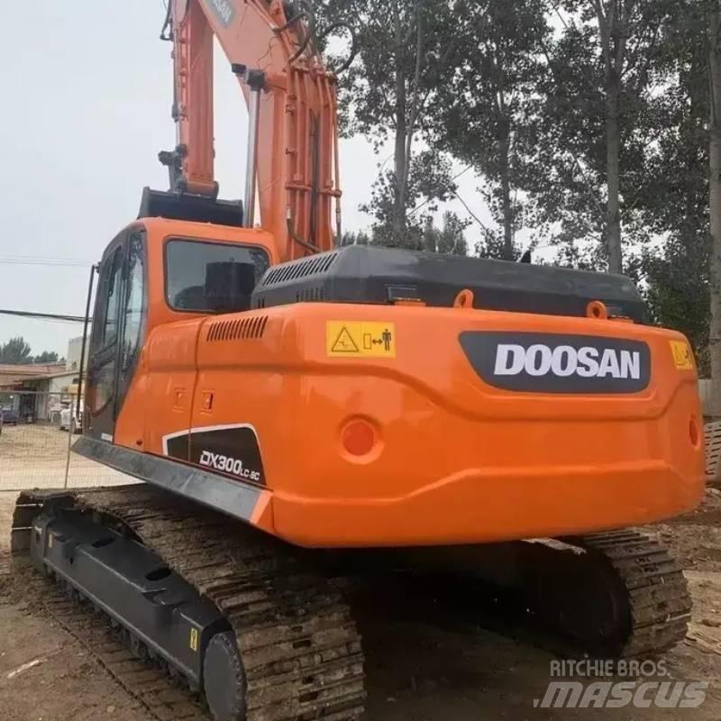 Doosan DX 300 Гусеничные экскаваторы