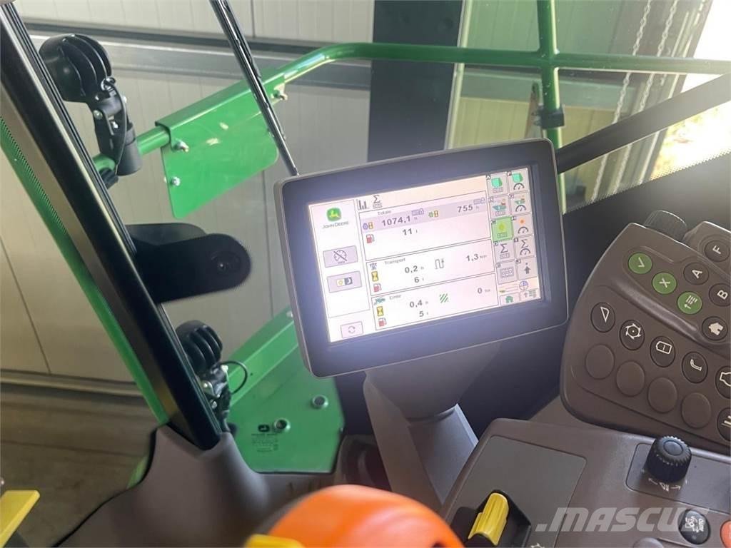John Deere 8200i Самоходные кормоуборочные комбайны
