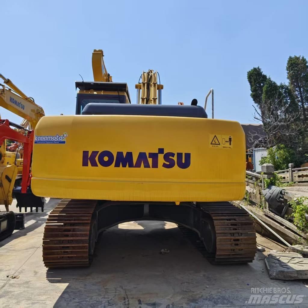 Komatsu PC 220 Гусеничные экскаваторы