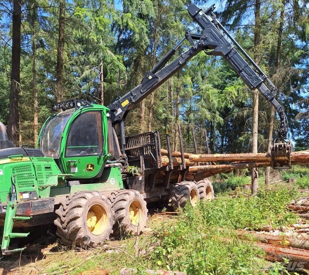 John Deere 1210 G Форвардеры