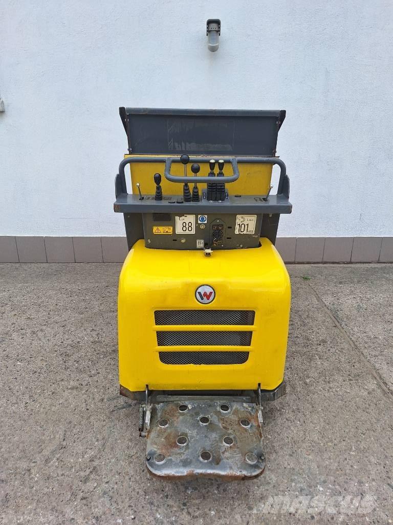 Wacker Neuson DT 12 Гусеничные самосвалы