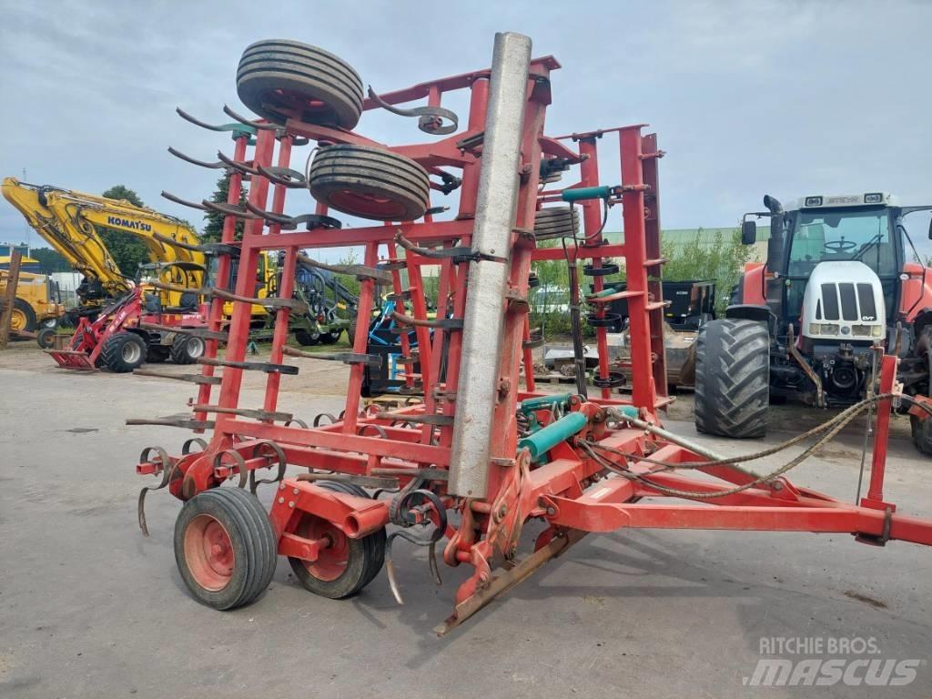 Kverneland TTA Пружинные бороны