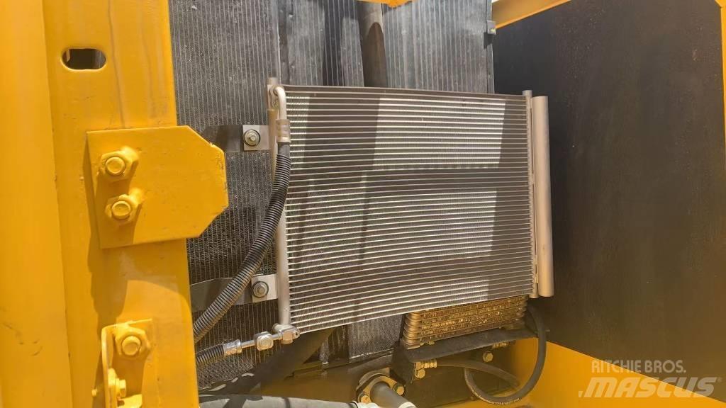 Komatsu PC 200 Гусеничные экскаваторы