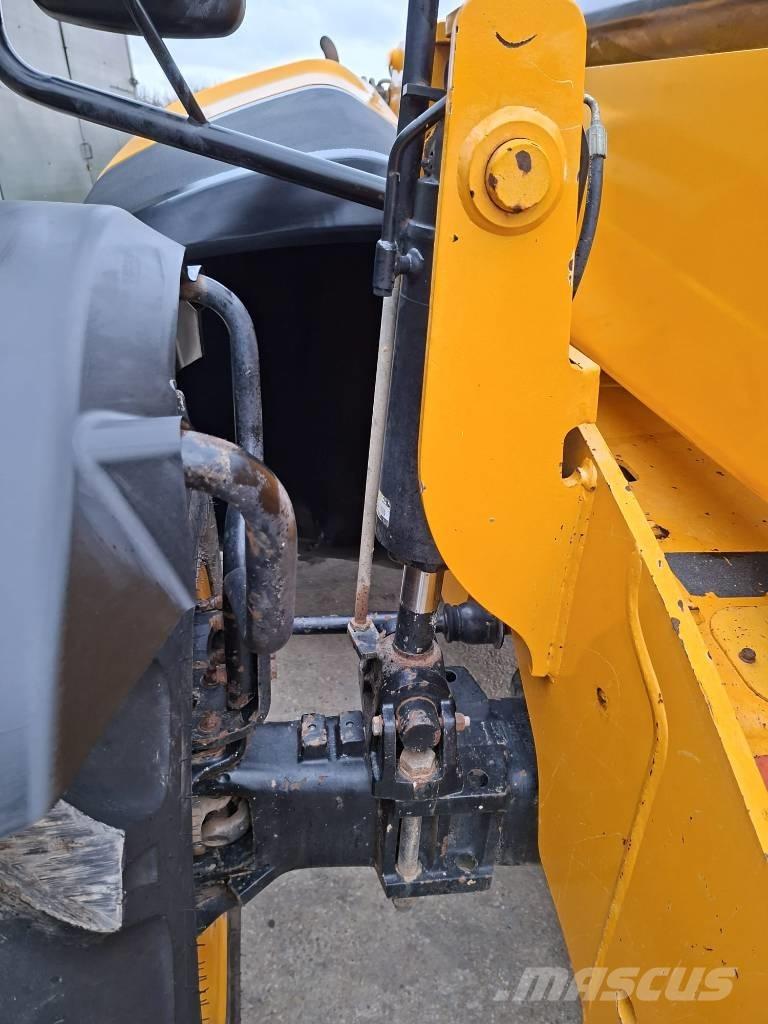 JCB 535-125 Телескопические погрузчики