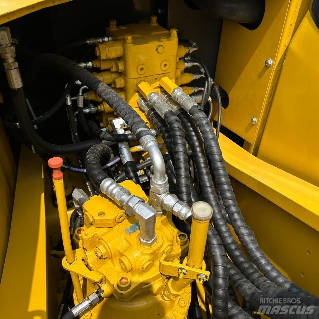 Komatsu 160 Гусеничные экскаваторы
