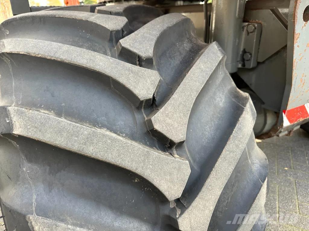 JCB JS145W Колёсные экскаваторы