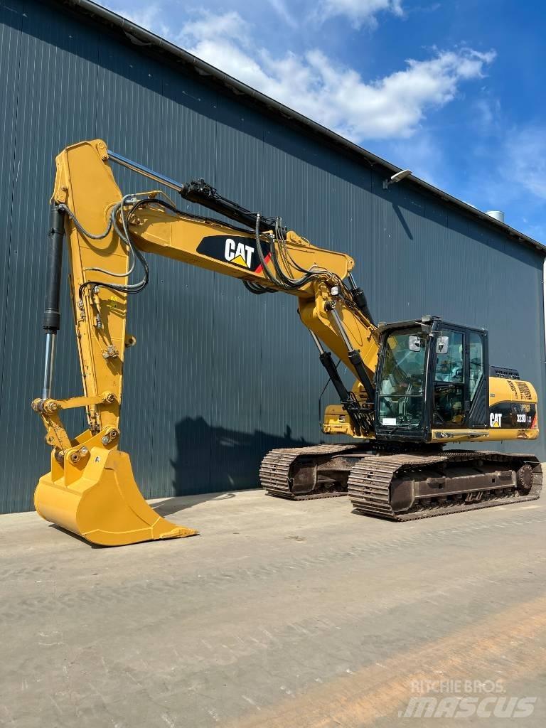 CAT 323D LN VA Гусеничные экскаваторы