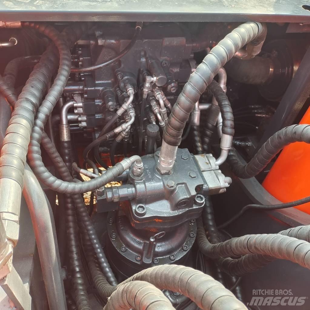 Doosan DX225LC-9C Гусеничные экскаваторы