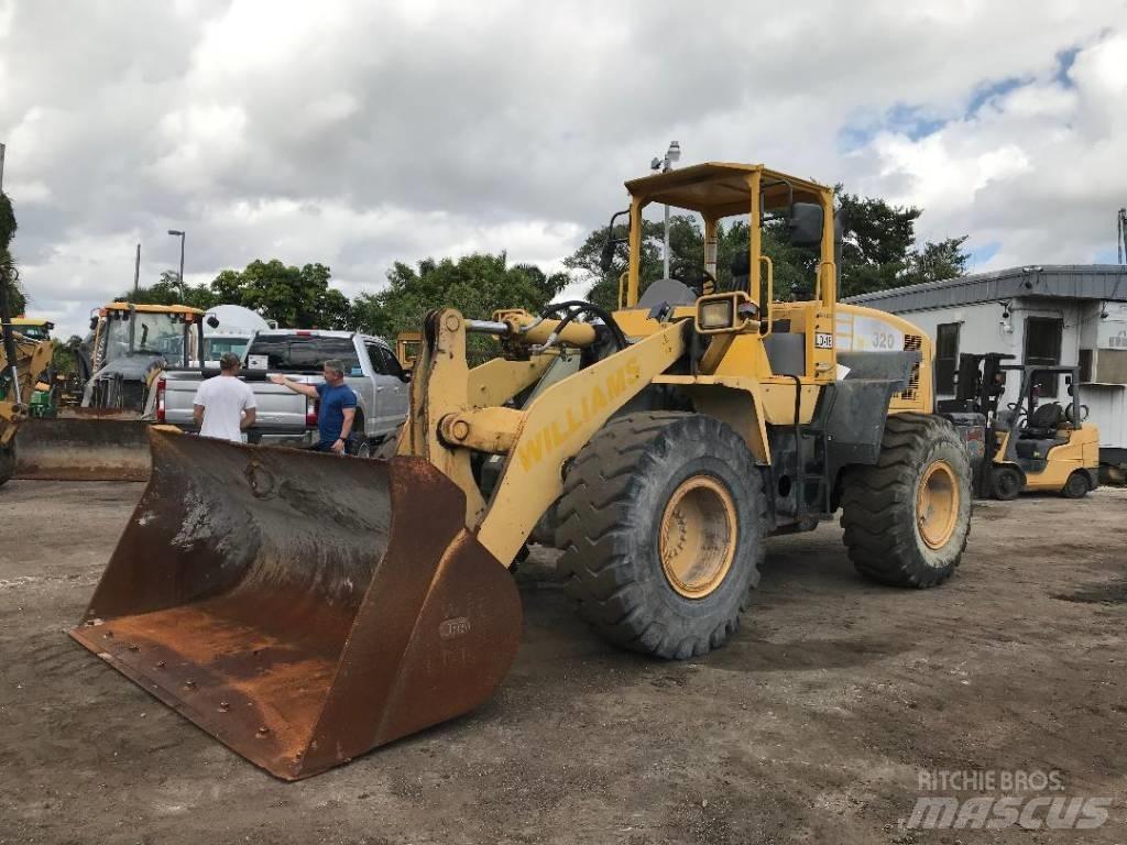 Komatsu WA320-5 Фронтальные погрузчики