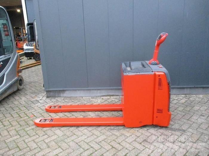 Linde T30 Ручные электрические тележки