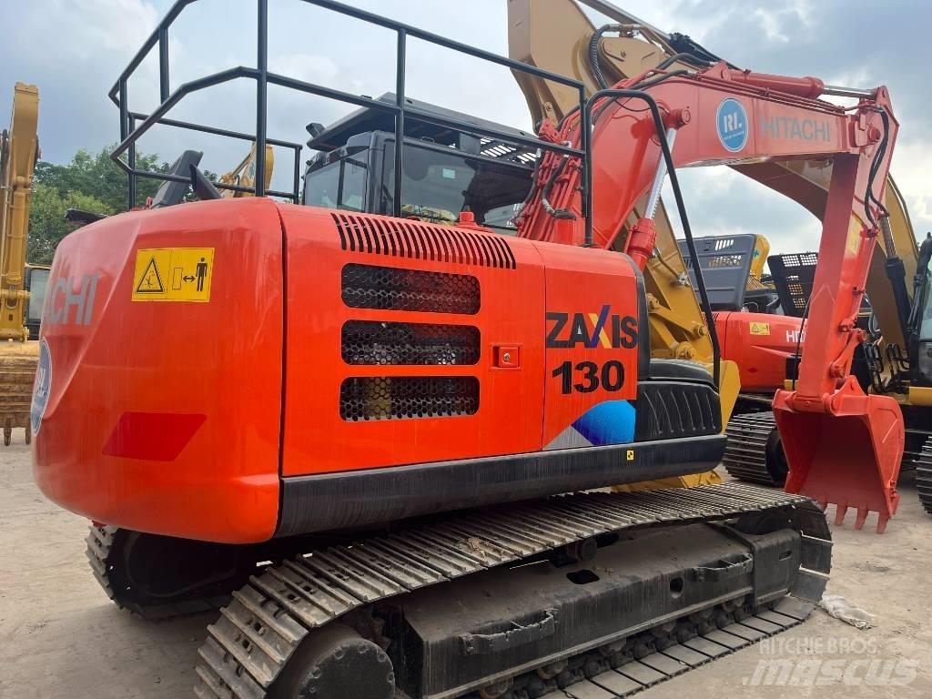 Hitachi ZX 130 Гусеничные экскаваторы
