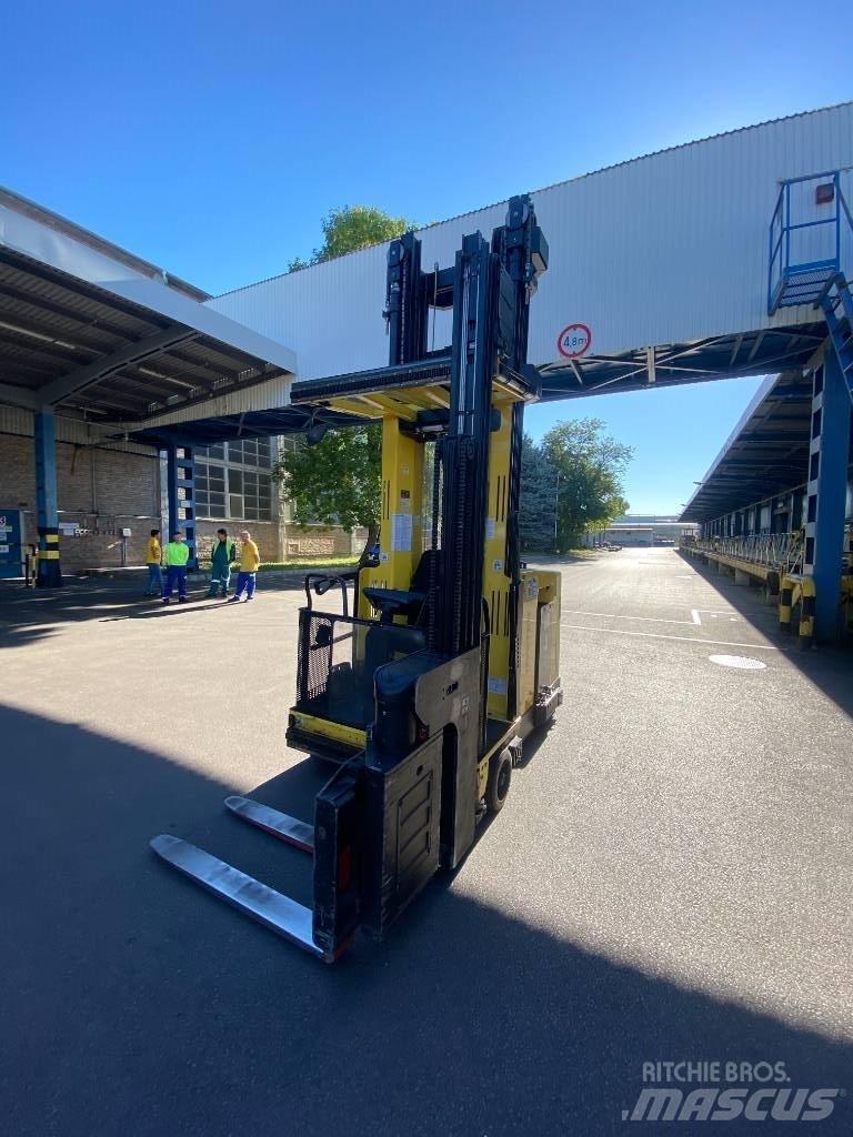 Hyster C1.0 Узкопроходные штабелёры