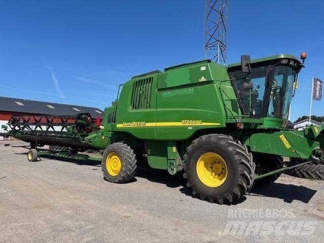 John Deere 9780 CTS Зерноуборочные комбайны