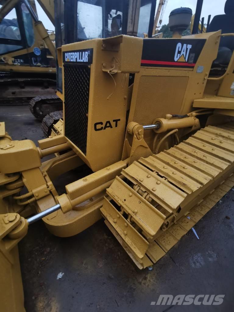 CAT D3C Гусеничные бульдозеры