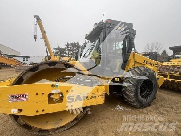 Sakai SV544T Грунтовые катки