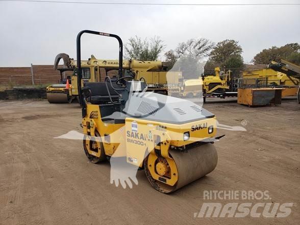 Sakai SW300 Грунтовые катки