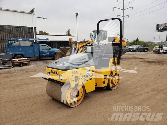Sakai SW300 Грунтовые катки