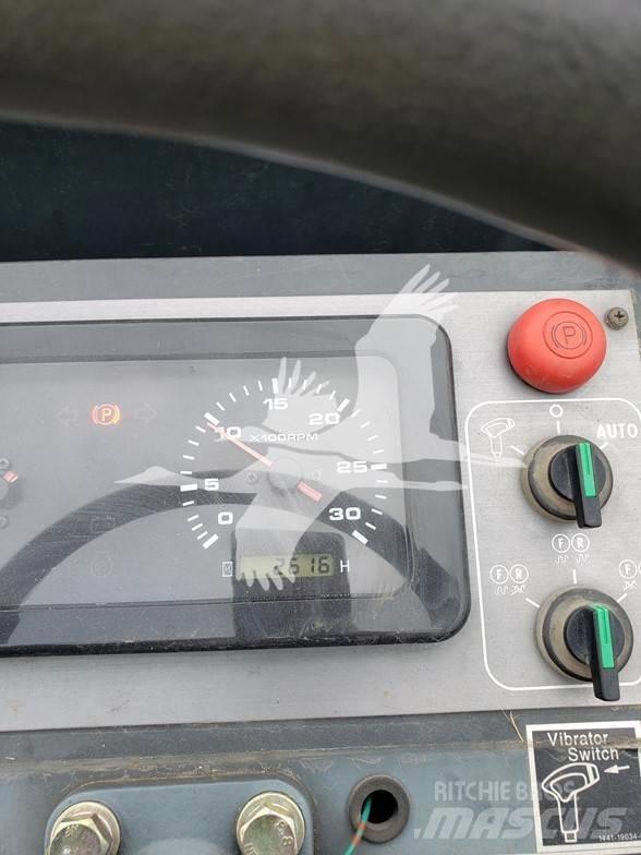 Sakai SW300 Грунтовые катки