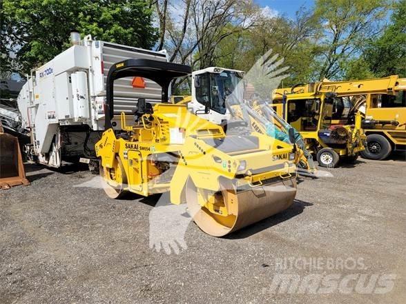 Sakai SW654 Грунтовые катки