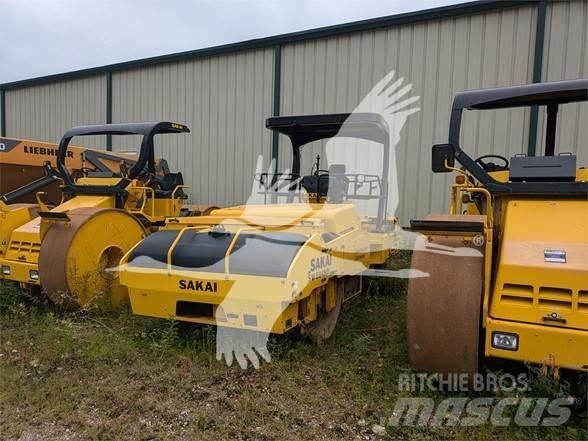 Sakai SW884ND Грунтовые катки