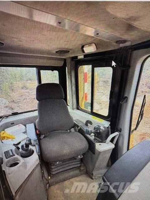 CAT D 6 T Гусеничные бульдозеры